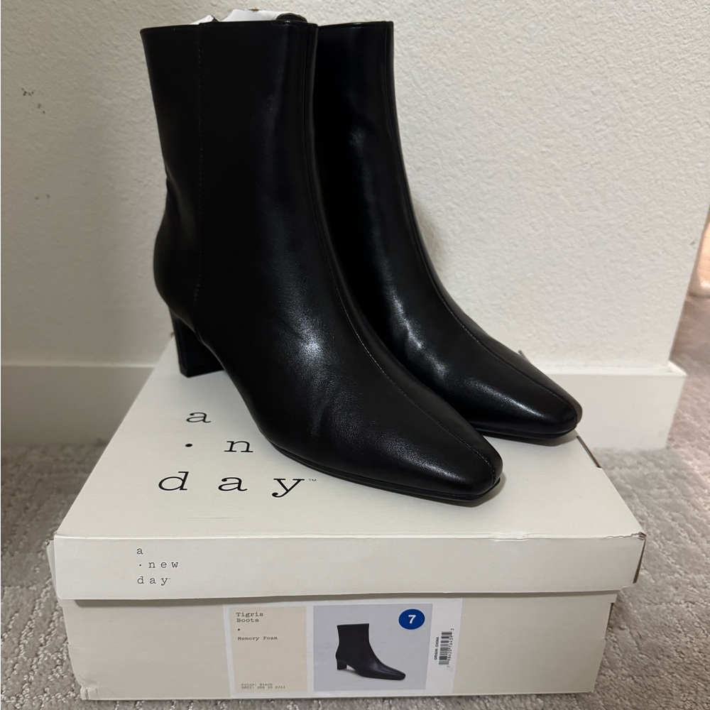 A New Day Women's Sleek Black Heeled Boots